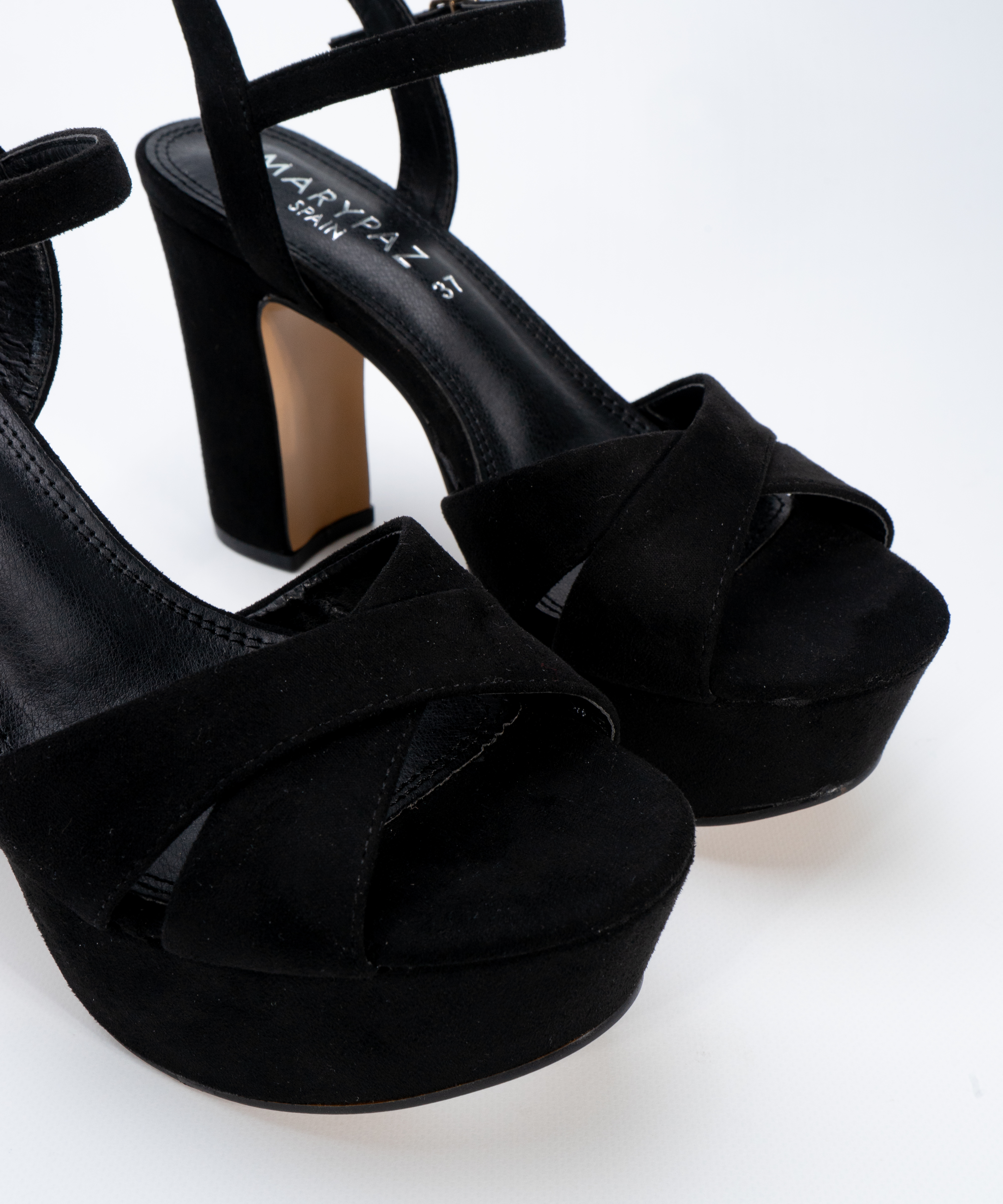 Sandálias plataforma efeito camurça image number null